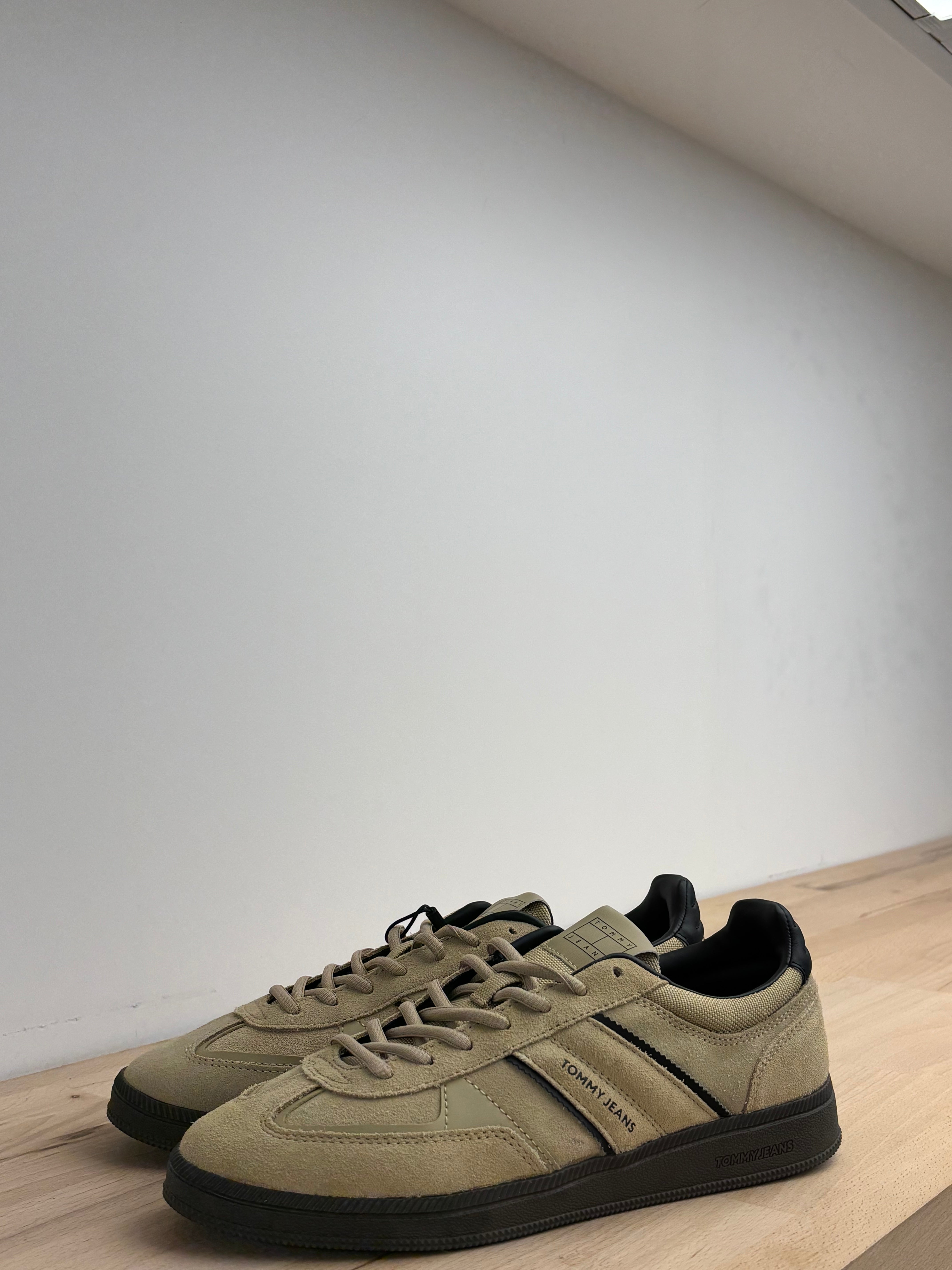 Basket THE GREENWICH EDGE SUEDE - Tommy Jeans