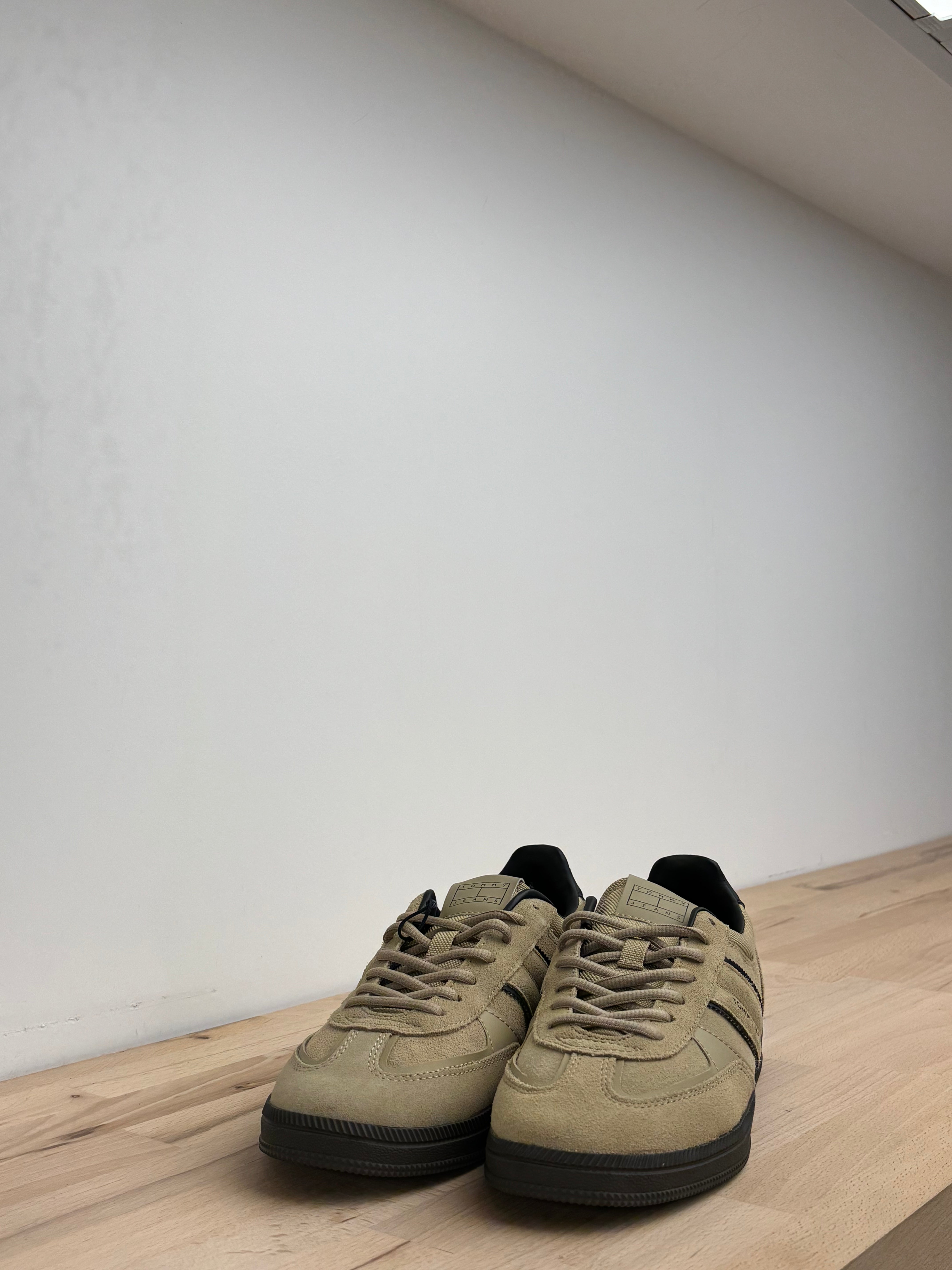 Basket THE GREENWICH EDGE SUEDE - Tommy Jeans