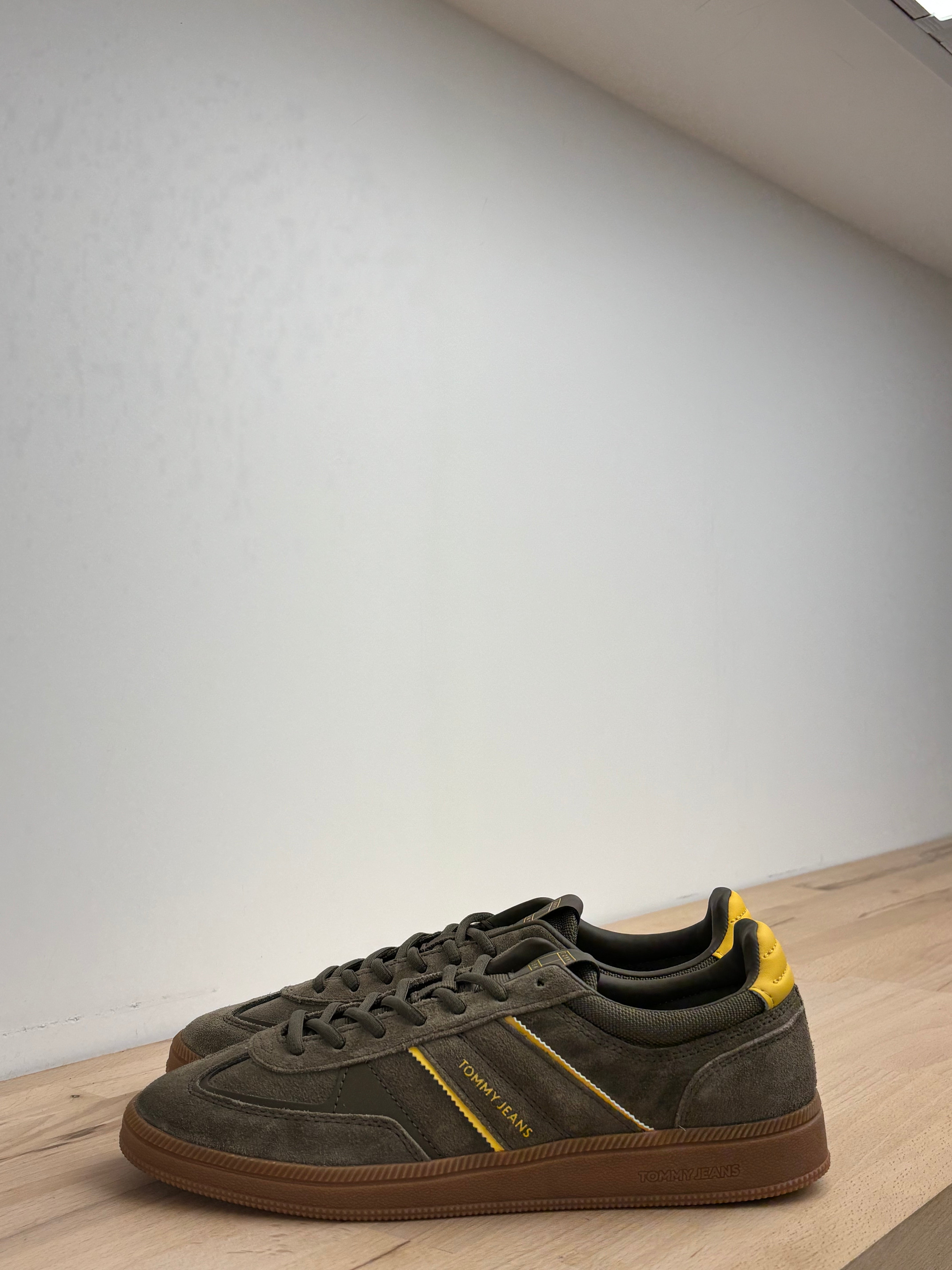 Basket THE GREENWICH EDGE SUEDE - Tommy Jeans
