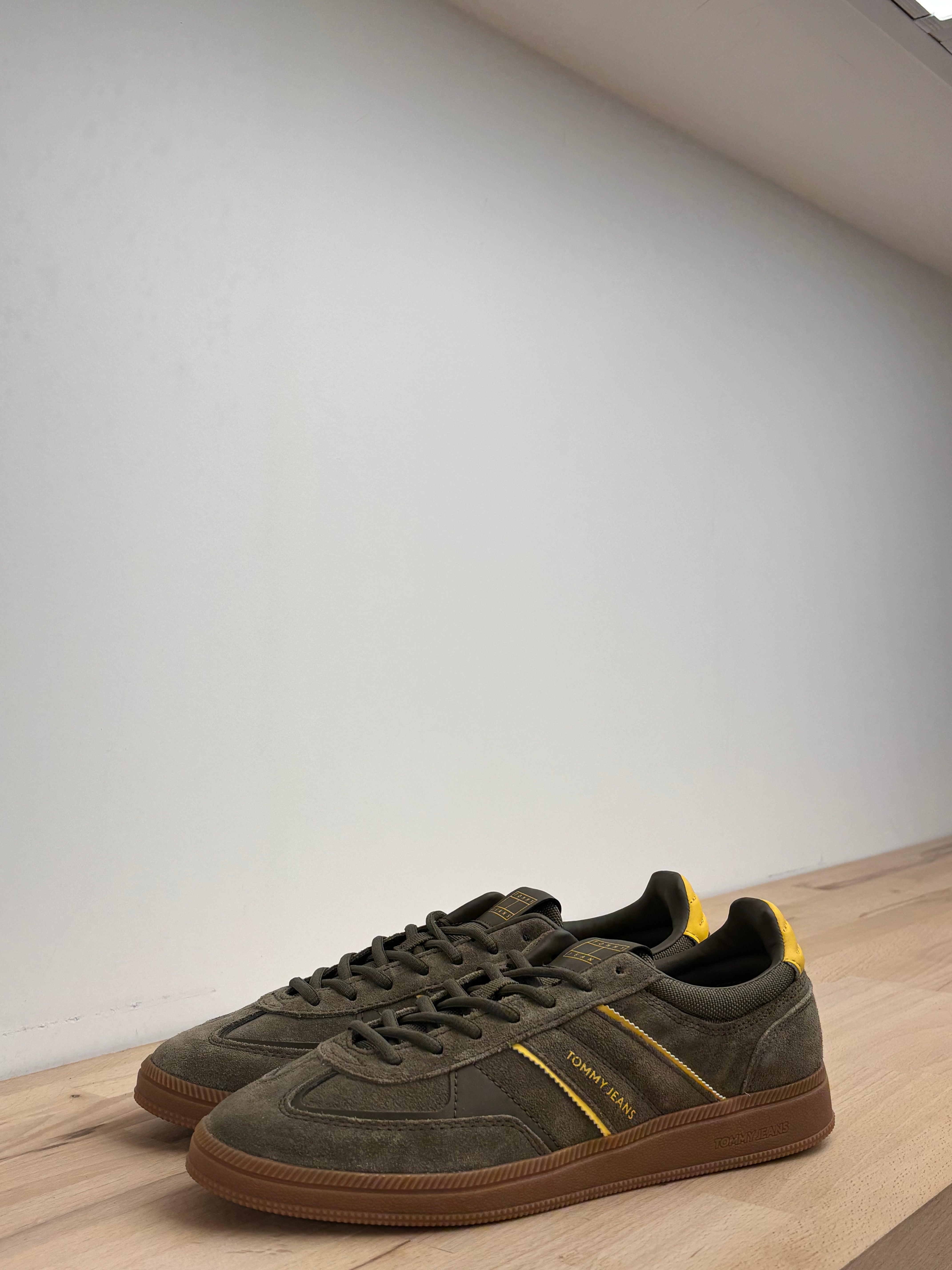 Basket THE GREENWICH EDGE SUEDE - Tommy Jeans