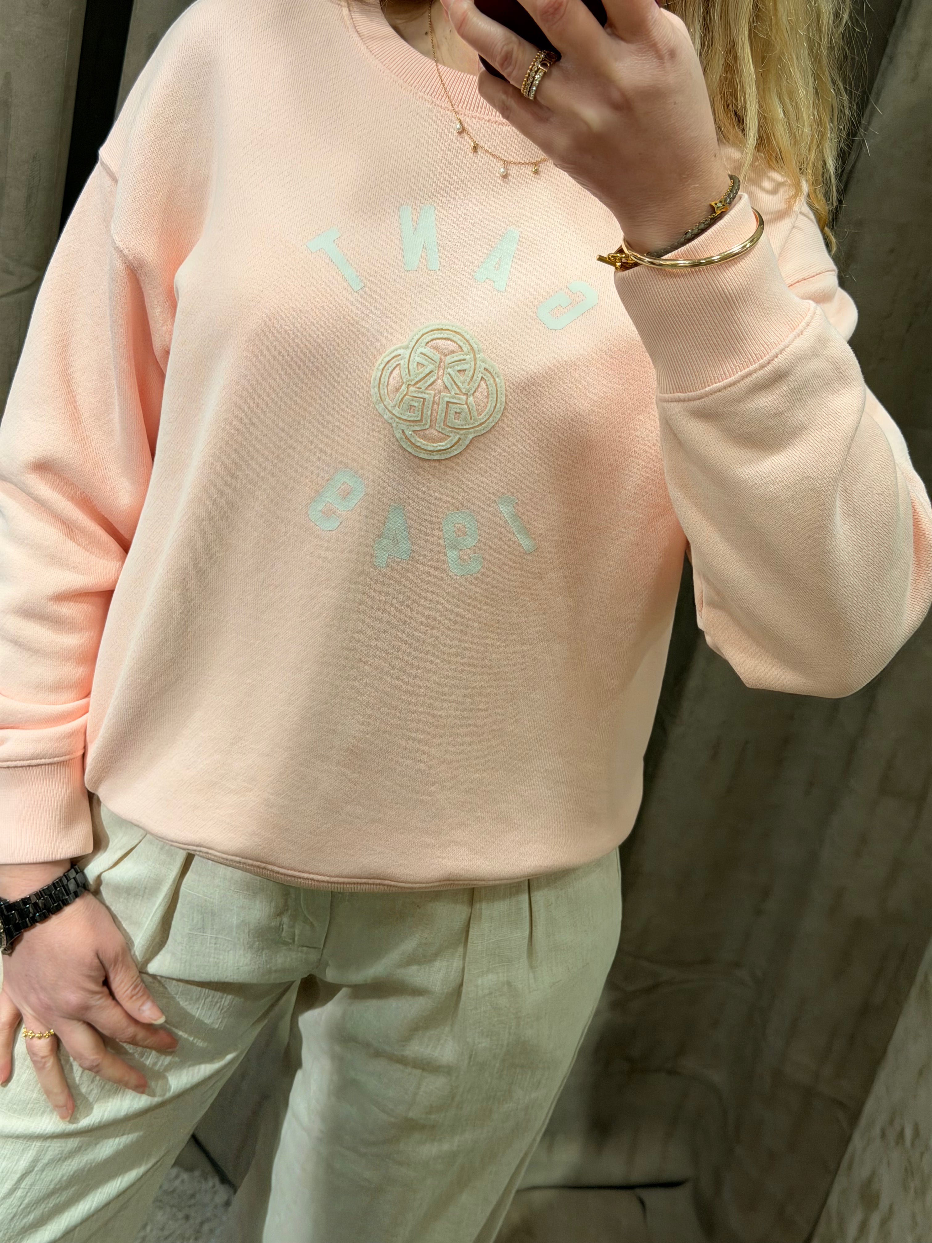 Sweat-shirt col rond Graphic rose pastel – style casual chic – Gant