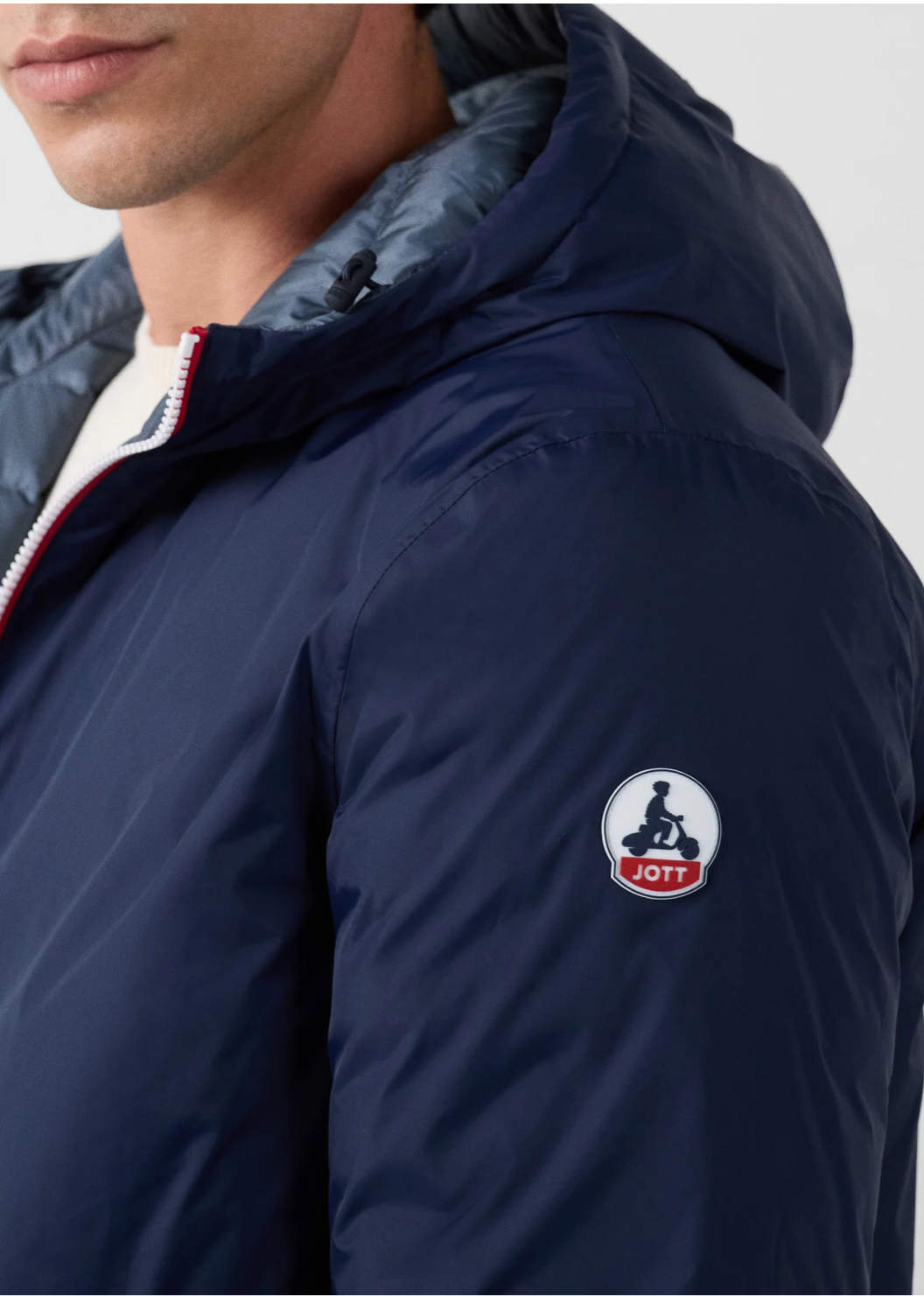 Logo manche doudoune ASSEN homme JOTT détail finition premium
