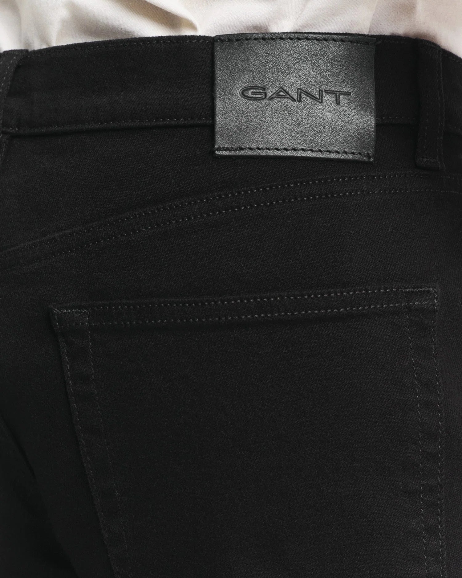 Jean slim noir stay black homme GANT – coupe ajustée et confort stretch