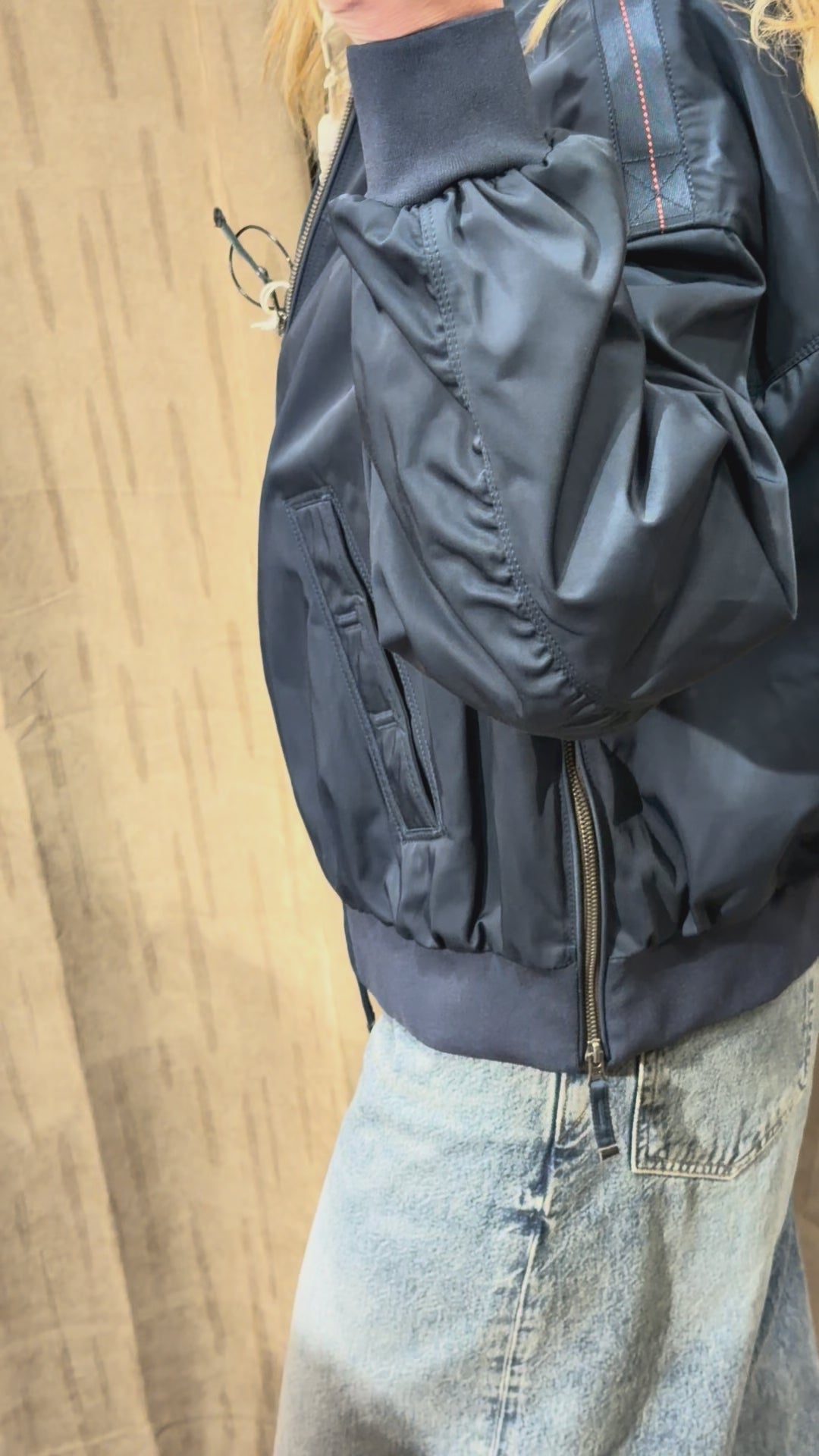 Charger la vidéo : Blouson bomber Kathryn  style militaire femme – Parajumpers