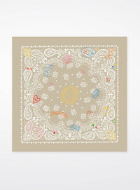 Écharpe Carré rêveuse beige en Coton – Adoré Paris | Foulard Femme Élégant Automne