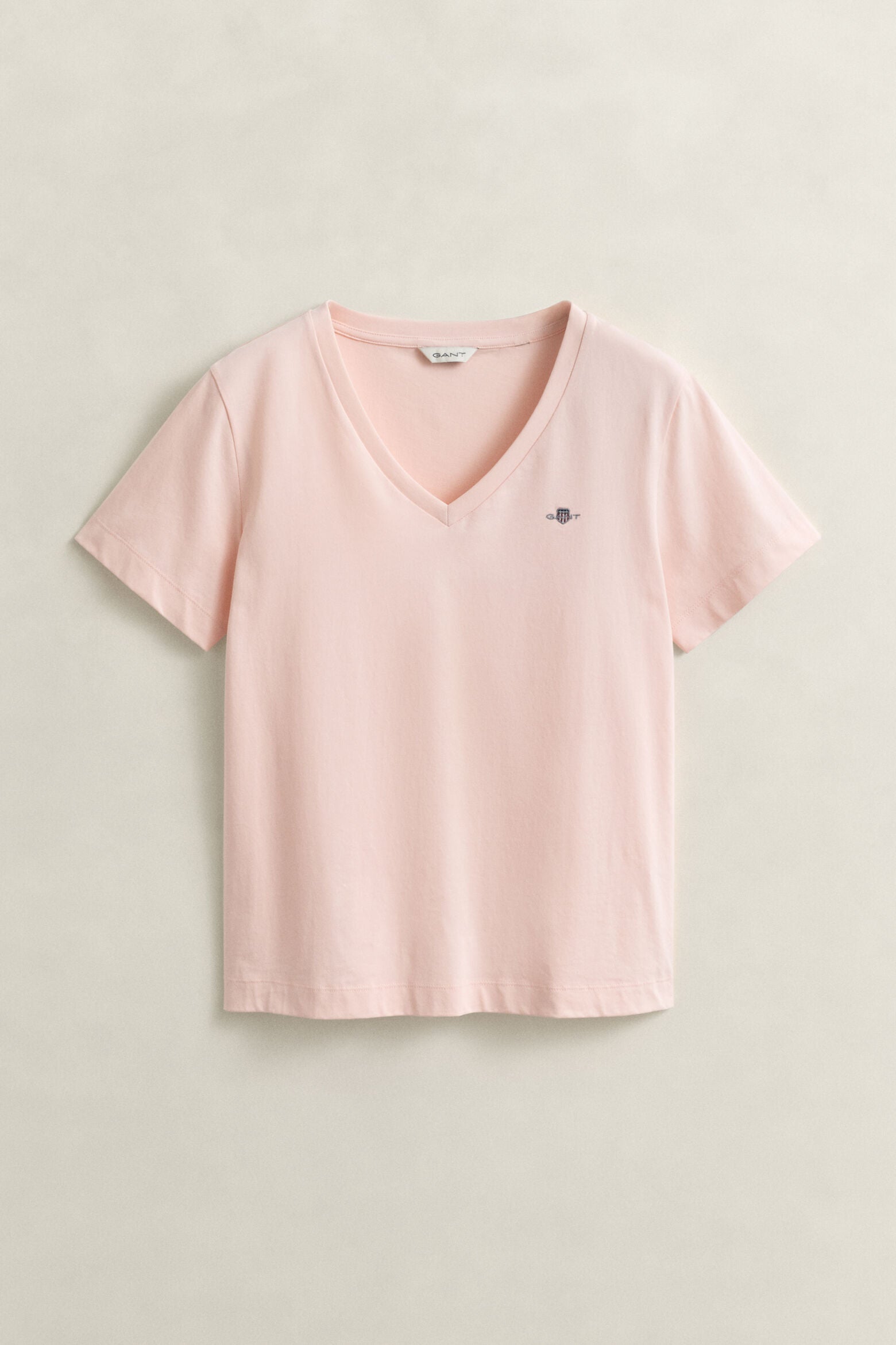 T-shirt col V Shield en coton - Coupe féminine et confort premium – Gant