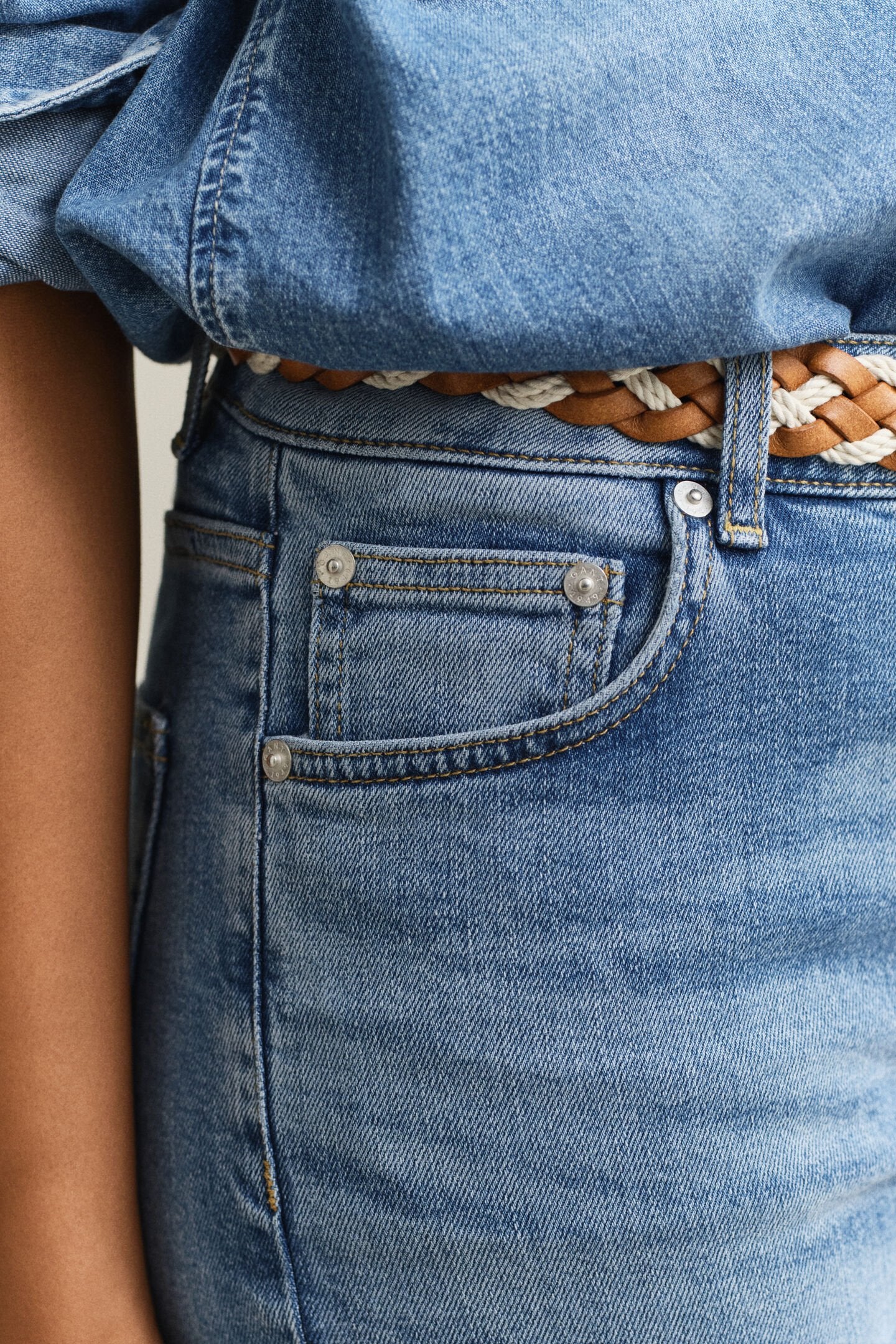 Jean stretch évasé bleu denim taille mi-haute – Gant