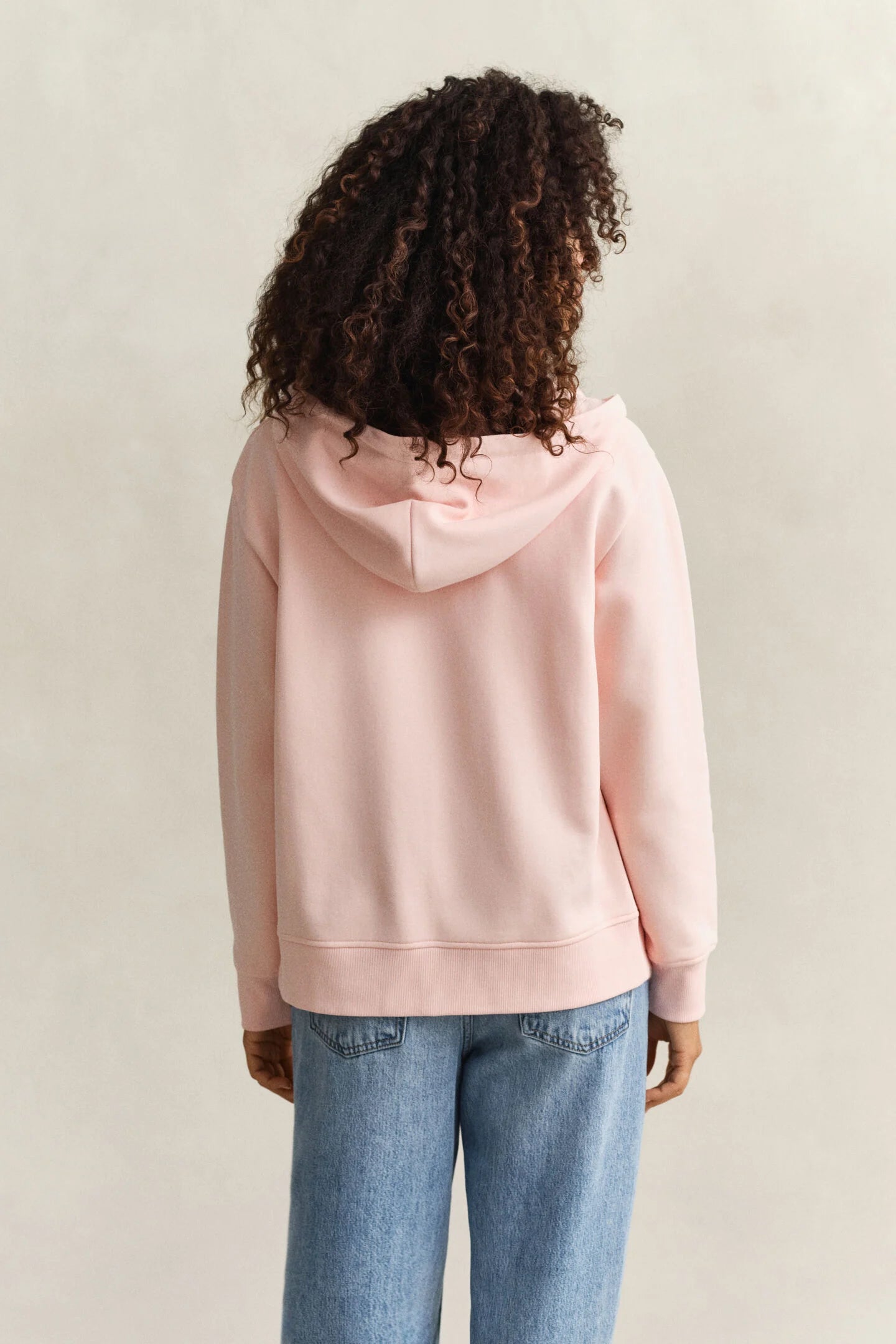 Sweat à capuche zippé rose pastel – élégance casual — Gant