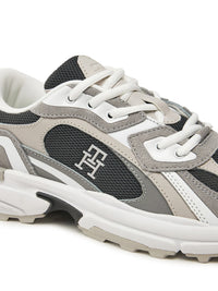 Baskets Femme Tommy Hilfiger Modern Rugged Runner Gris, Noir, Blanc – Chaussures tendance, confort et style